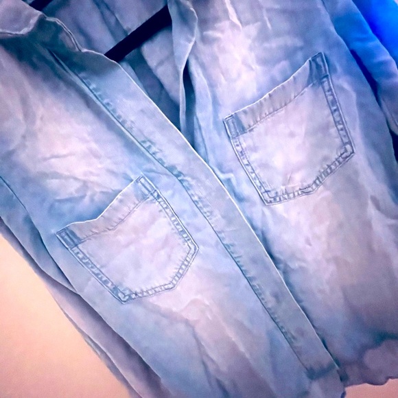 Bella Dahl Denim Button-Up Shirt medium wash LIKE NEW never worn Size XS - Picture 12 of 16